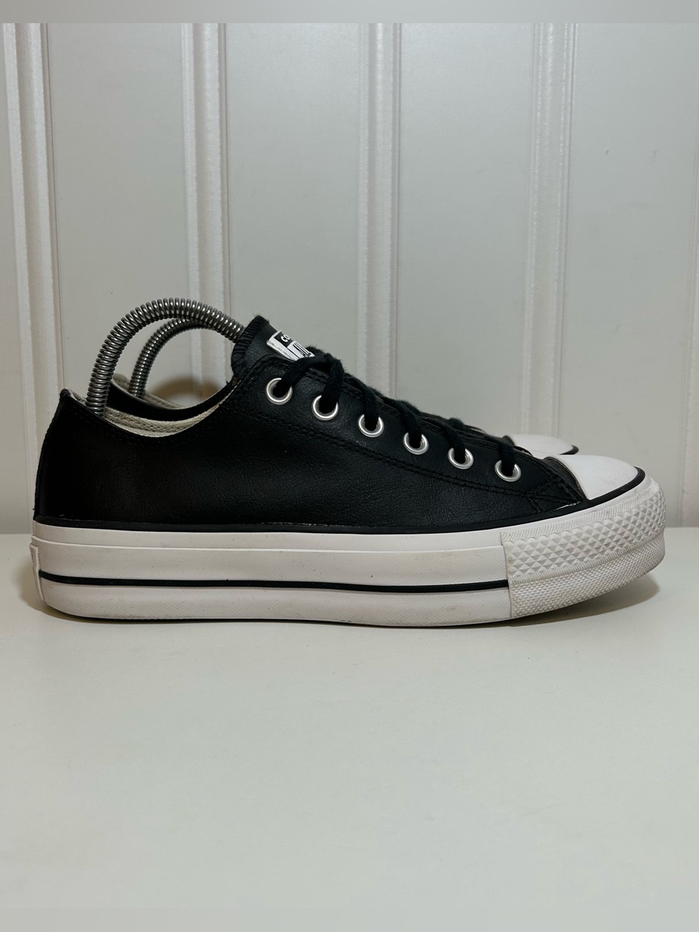 Converse ctas low black leather Classic Black Low-Top Sneakers with White Sole